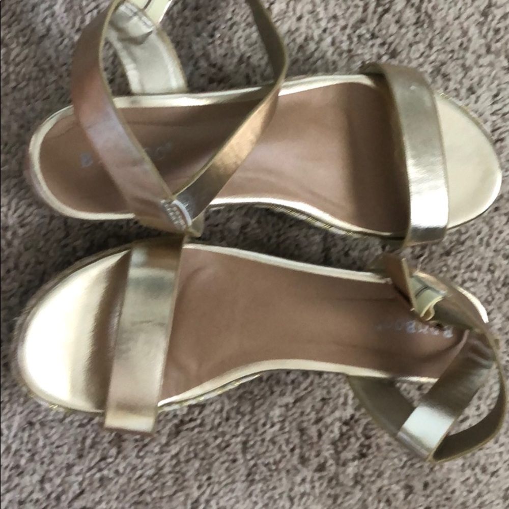 Gold Espadrilles - Women’s size 10